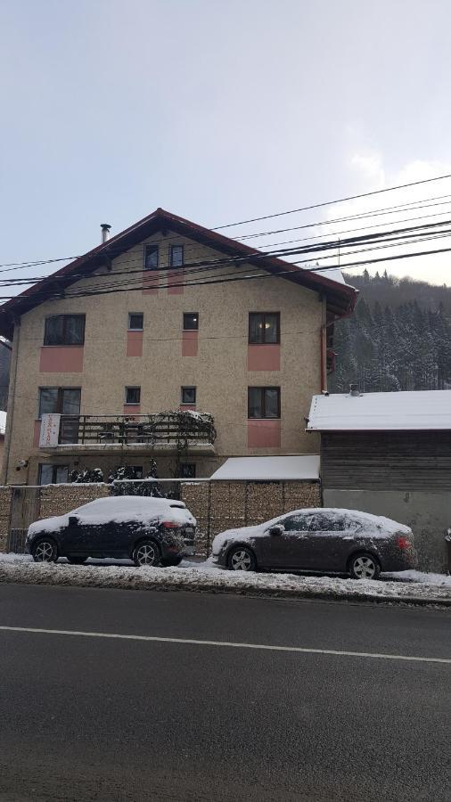 Guest house Casa Ryana